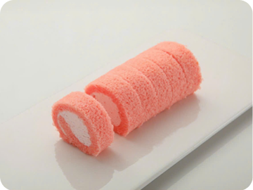 Bánh Cuộn Dâu Tây